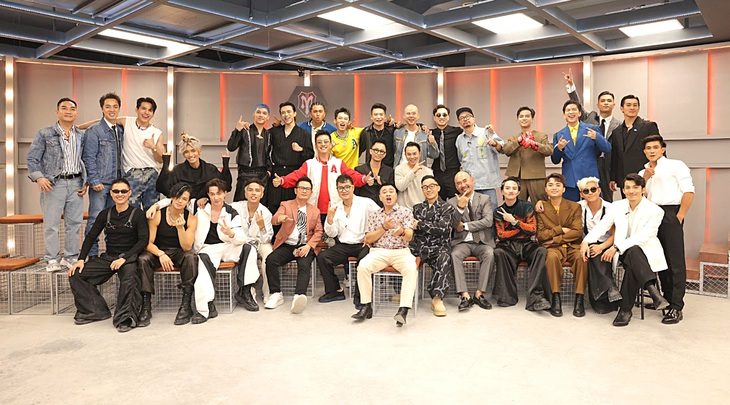 33-guong-mat-tham-gia-anh-trai-vuot-ngan-chong-gai-17239500111482056310387 Kẻ tám lạng, người nửa cân! - Ảnh 1.