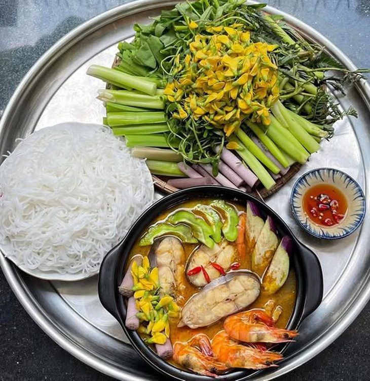 4319509563239445773393307630351261792915875n-1734771788384801015180 Ăn lẩu sai cách, món ngon cũng thành chất độc - Ảnh 1.